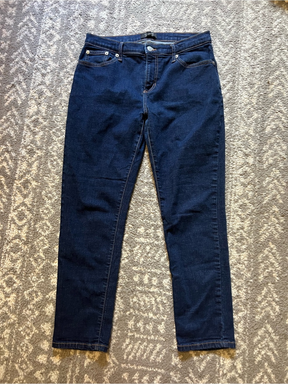 Banana Republic girlfriend jean size 6/28 (AA106)